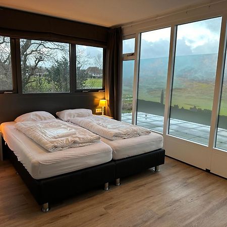 'T Eibernest Villa De Cocksdorp  Exteriör bild