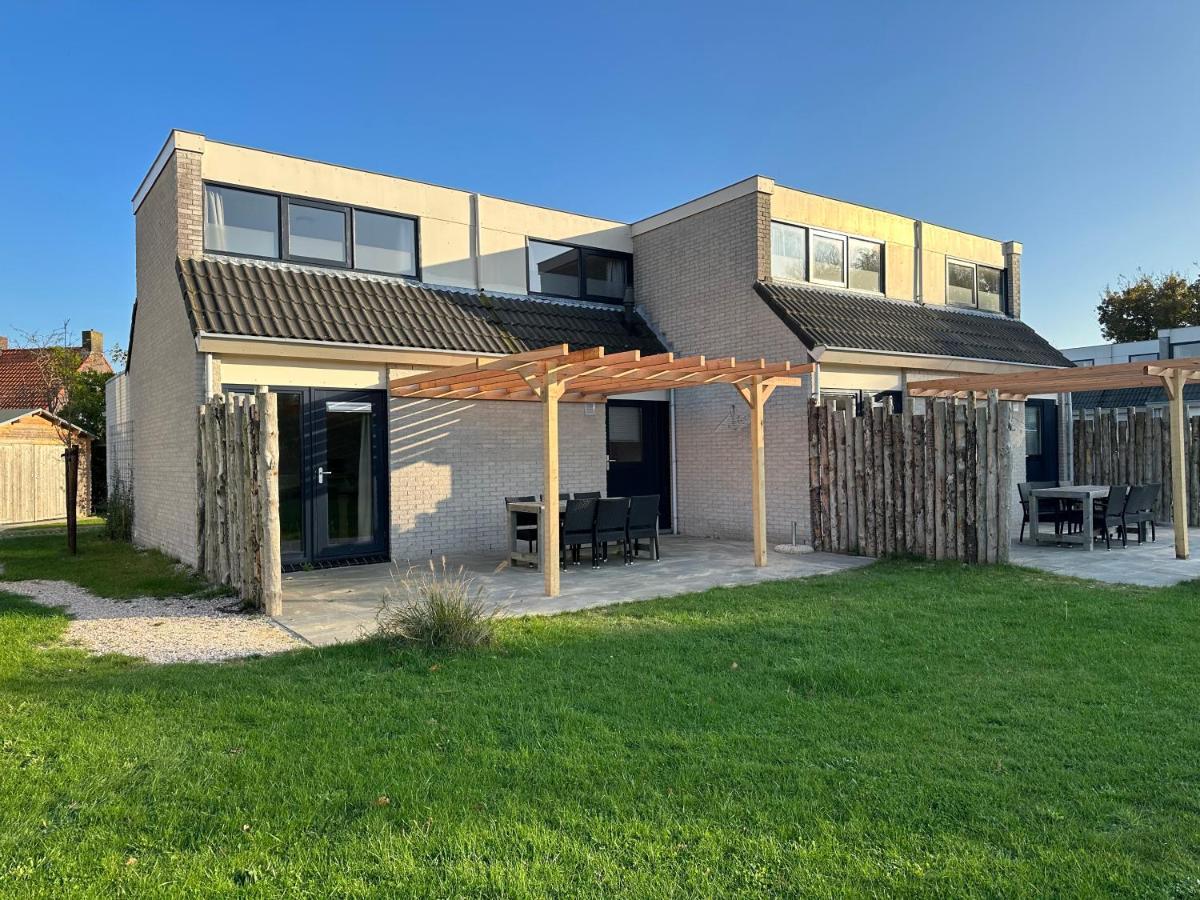 'T Eibernest Villa De Cocksdorp  Exteriör bild