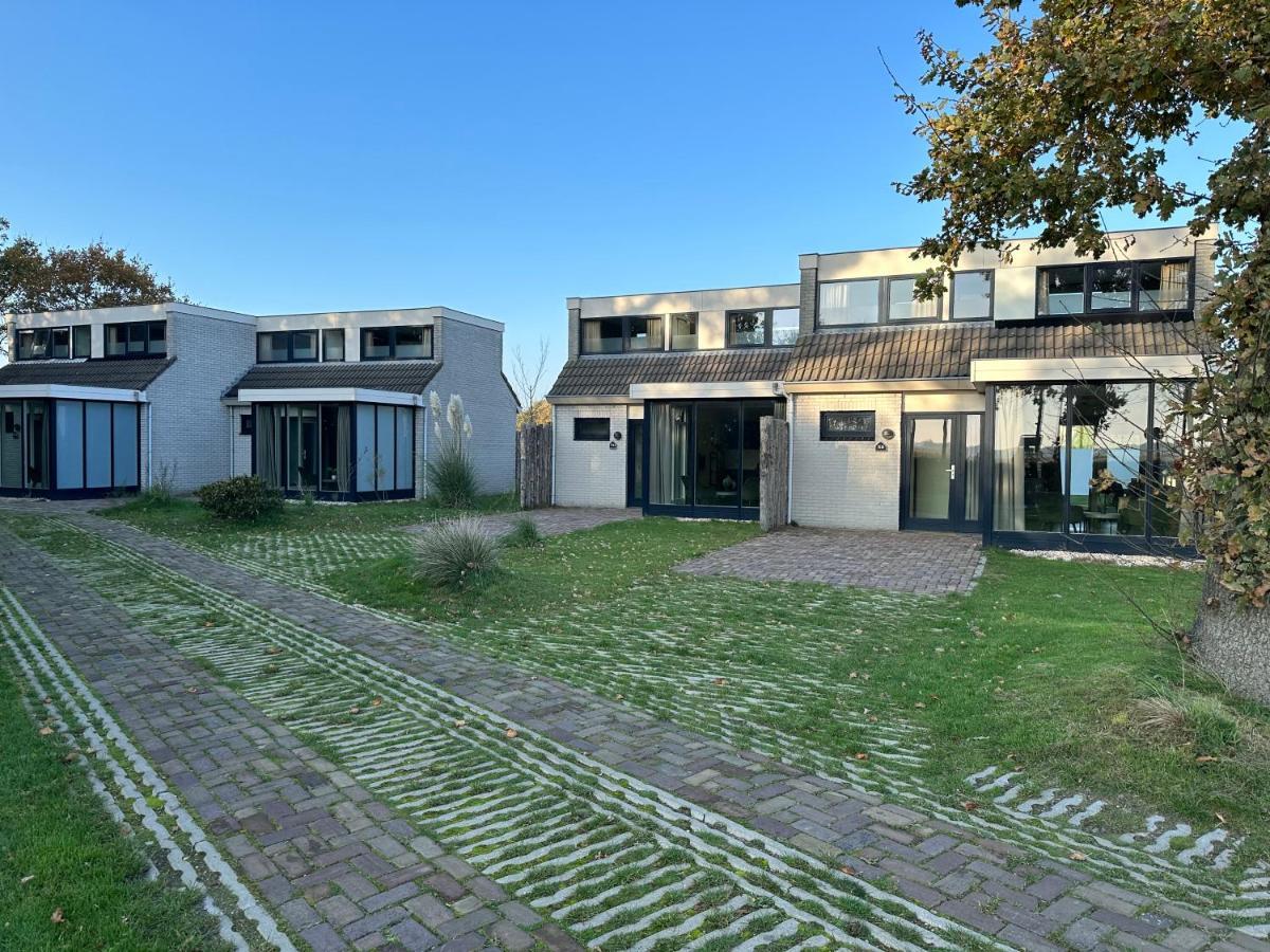 'T Eibernest Villa De Cocksdorp  Exteriör bild