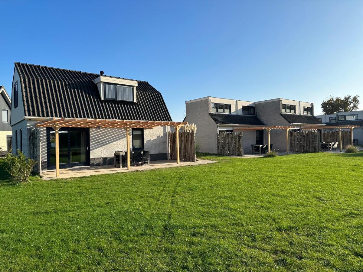 'T Eibernest Villa De Cocksdorp  Exteriör bild